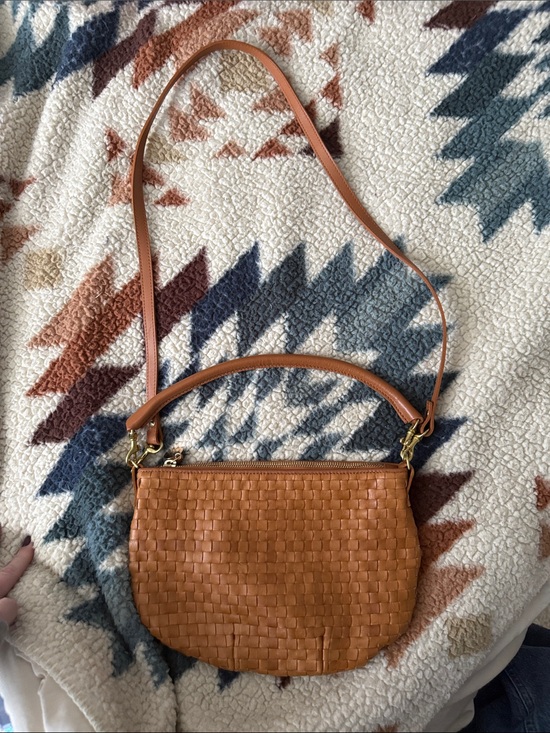Clare V Handbags - Clare V. Petite Moyen Crossbody Bag in Tan